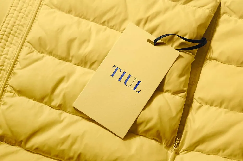Puffer Coat Label Tag Mockup Vol.1