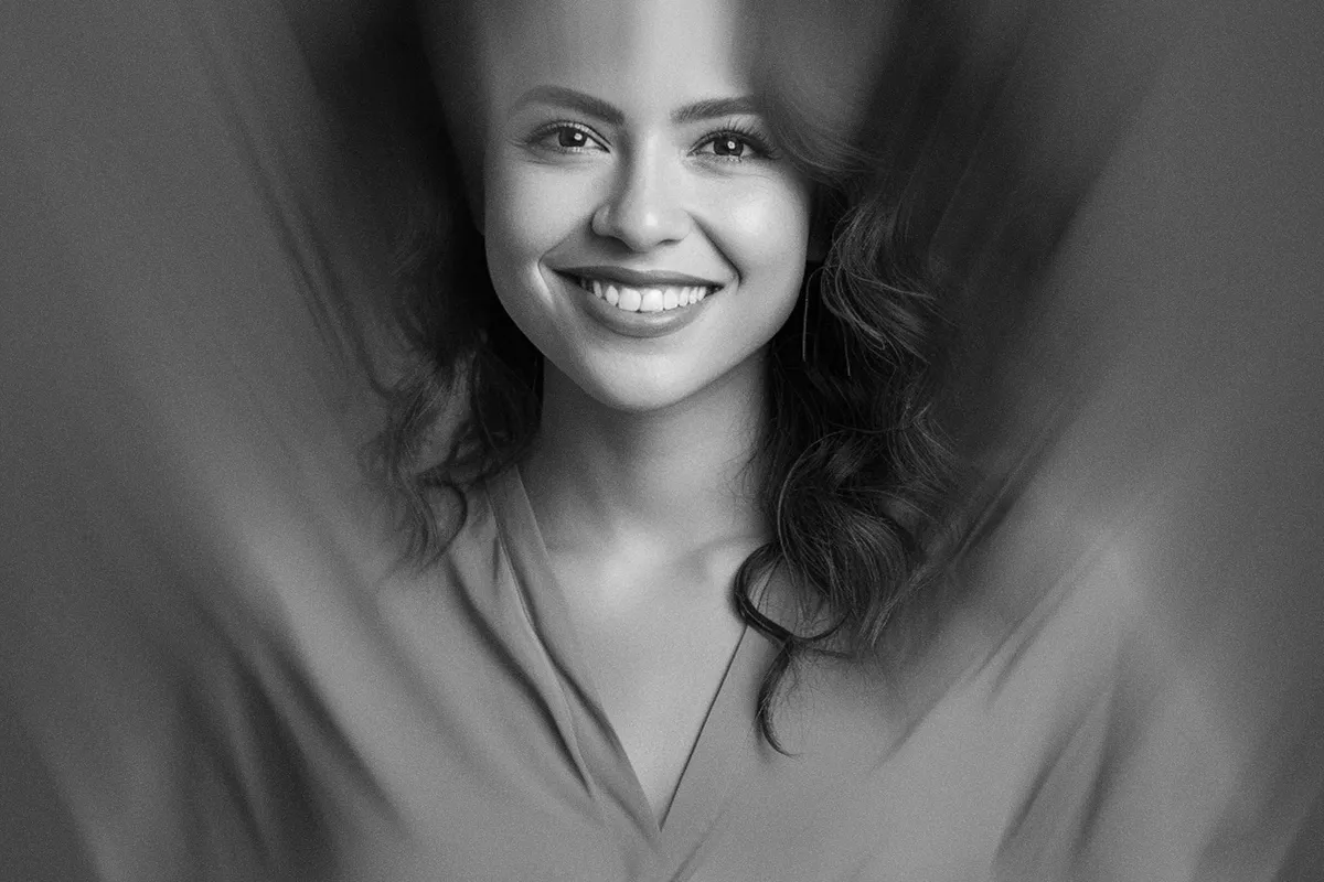 Acid Motion Blur Photo Effect