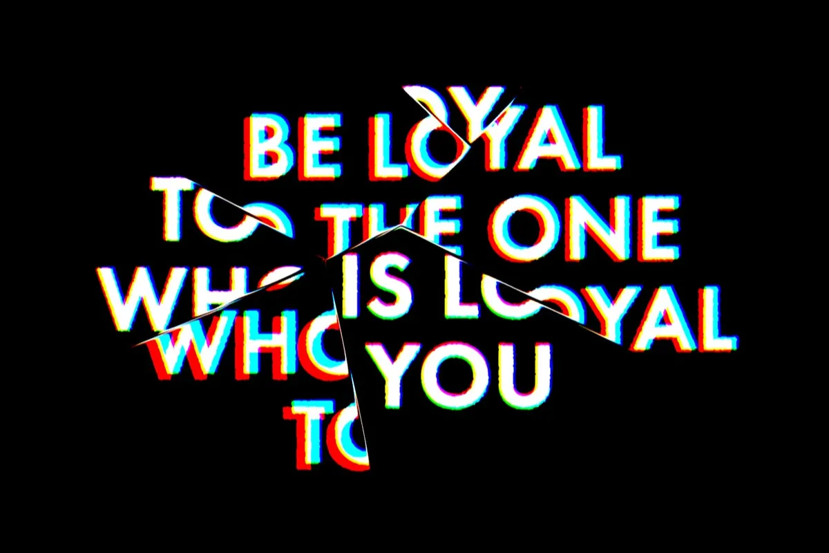 Chromatic Glitch Text Effect