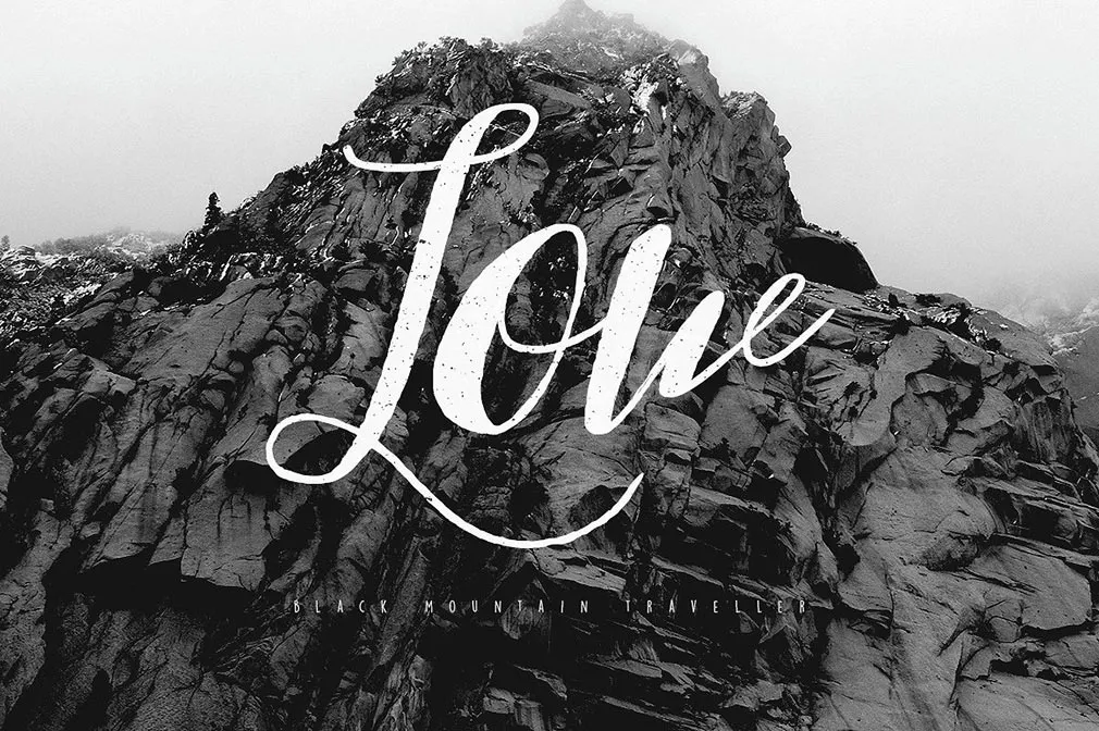 Arkana Script Vintage Font