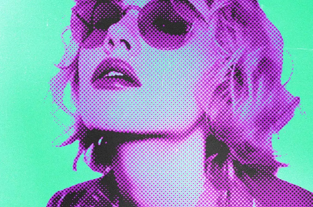 Halftone Poster Photo Effect