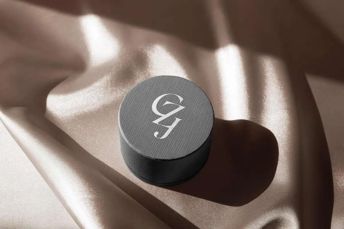 Round Jewelry Box Mockup