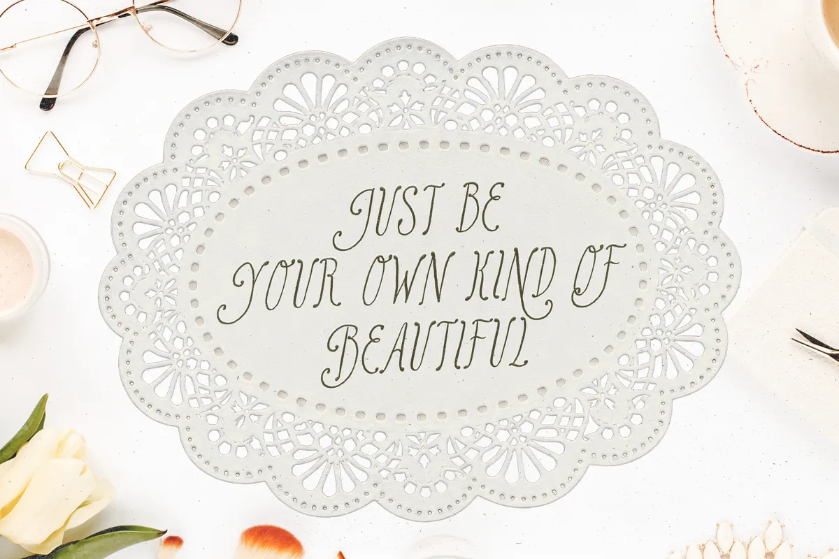 Magloria - Swirly Handwritten Font