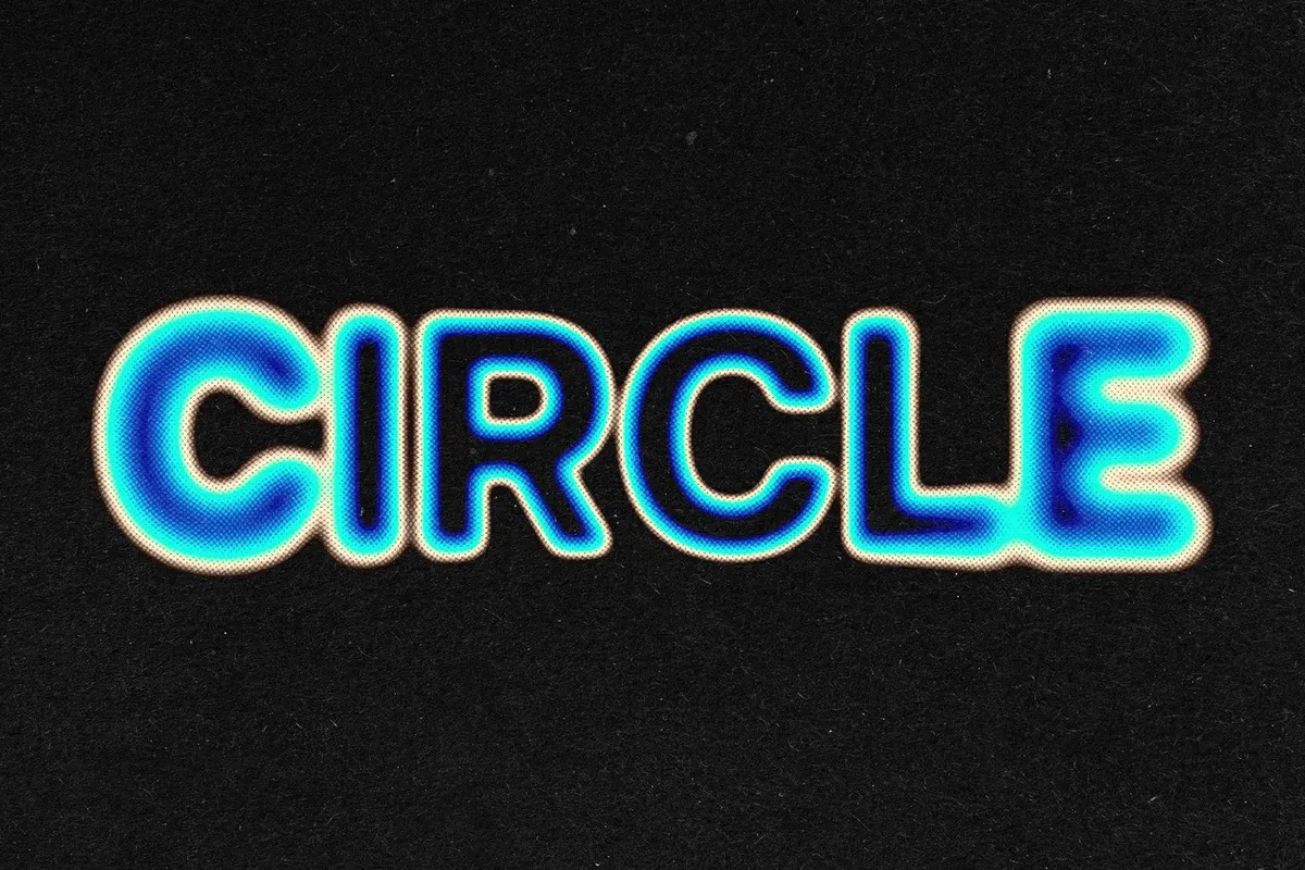 Halftone Blur Text Effect