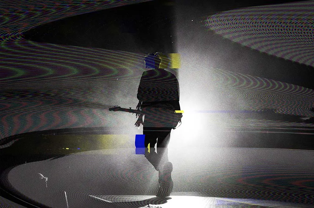 Glitch Damage Photo Effect