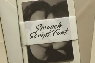 Smooch Script Font