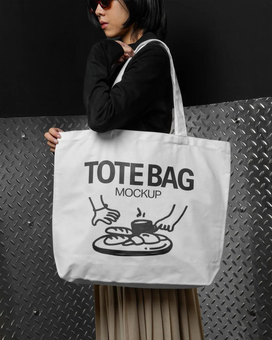 Woman Cotton Tote Bag Mockup