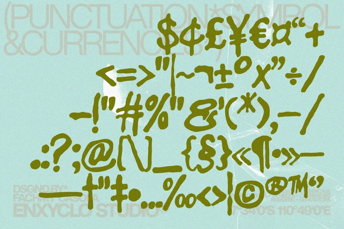 Gumps Over - Messy Brush Font
