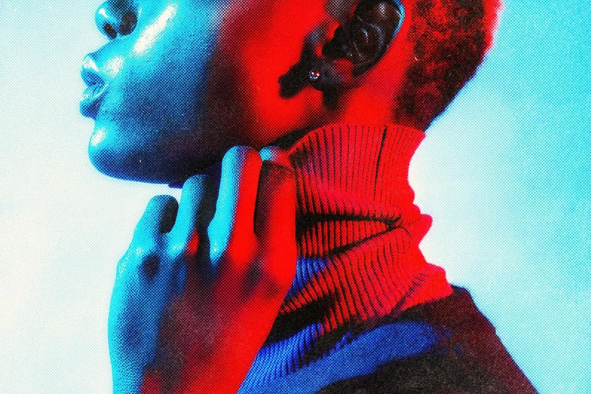 Dreamy Glow Halftone Print Effect