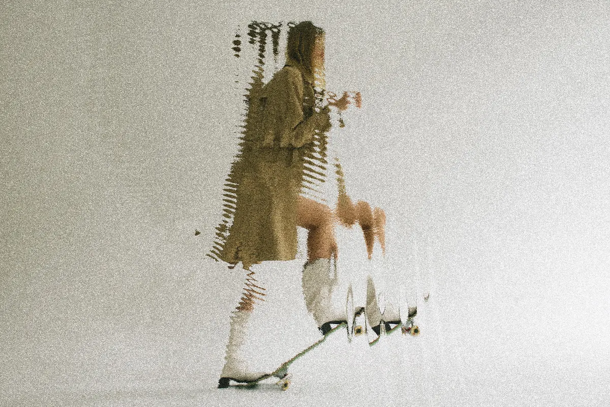 Distorted Mismatches Photo Effect