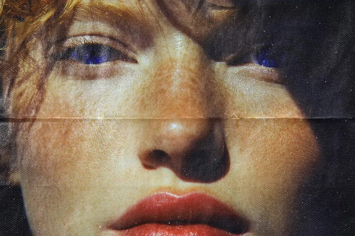 Folded Paper Photo Effect