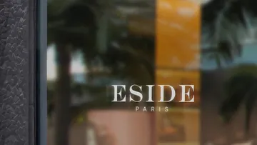 Window Sign Logo Mockups