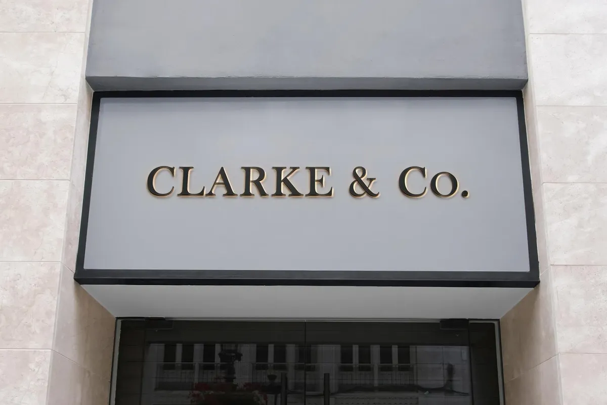 Modern Facade Sign Mockup