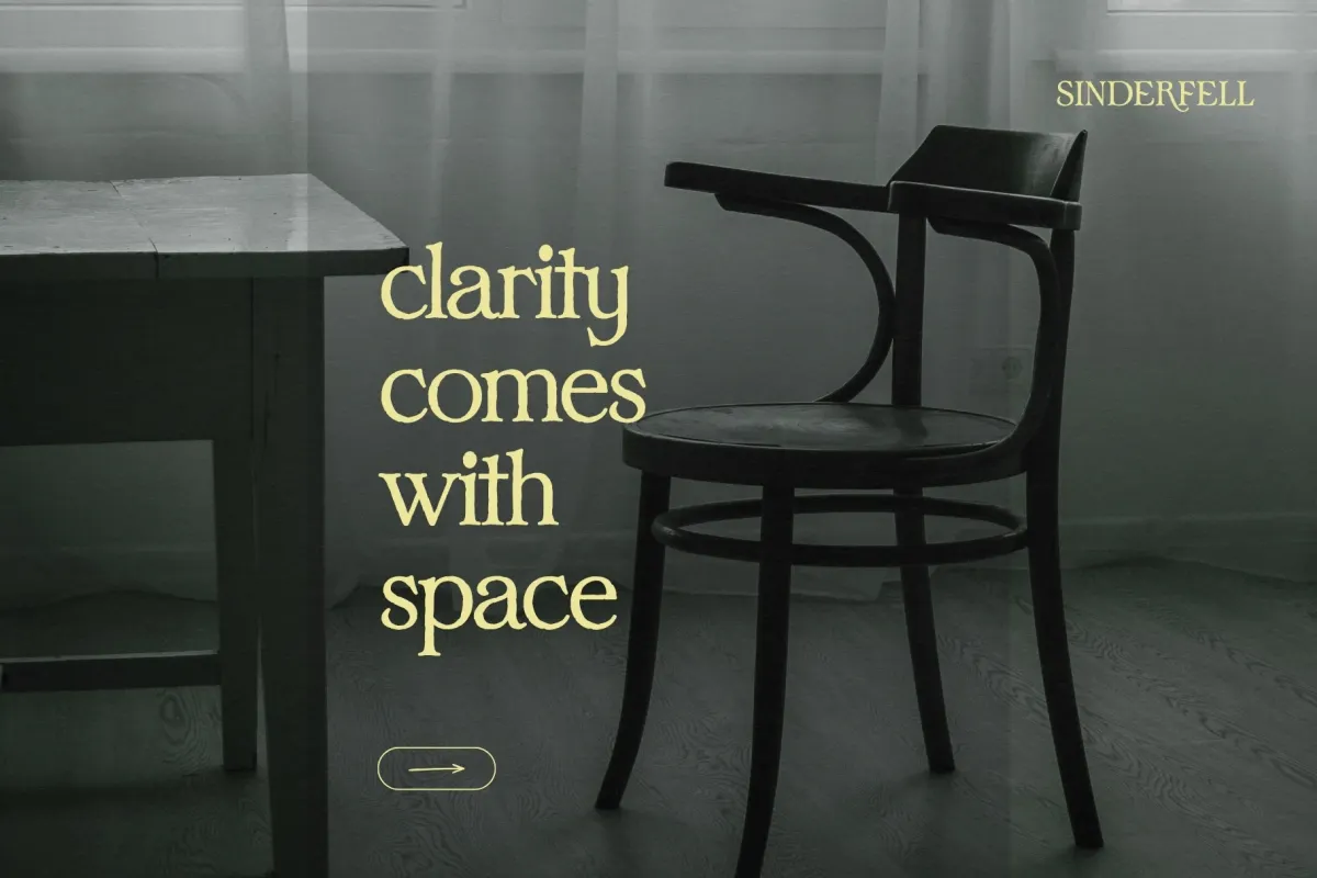 Sinderfell - Vintage Editorial Serif Font