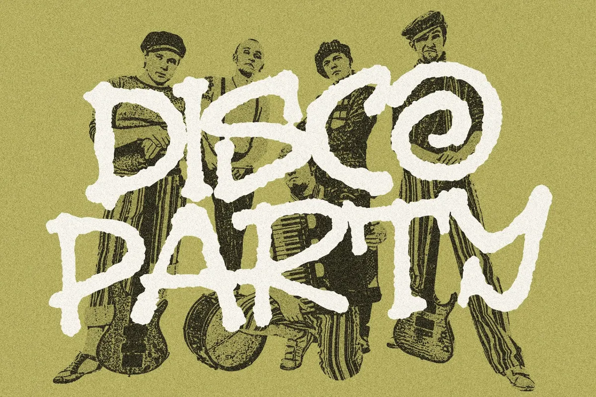 Melbo – Distressed Handwriting Font