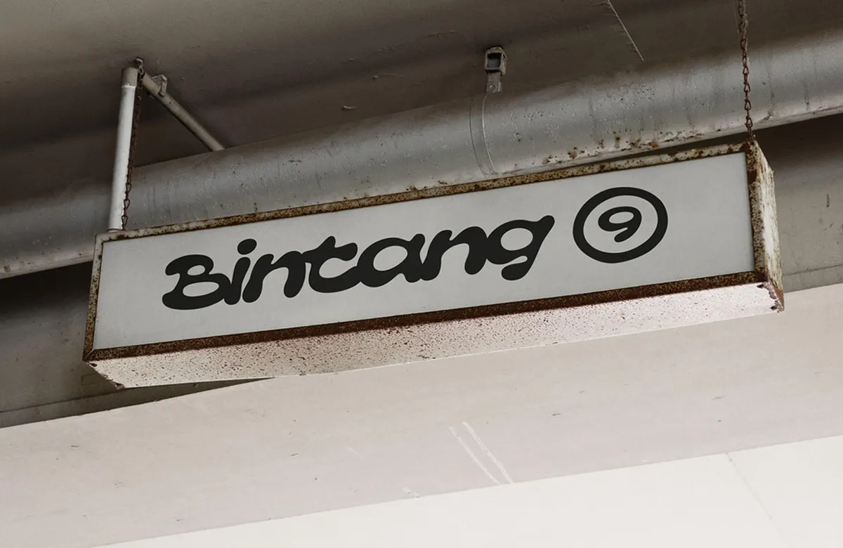 Brivela - Display Font