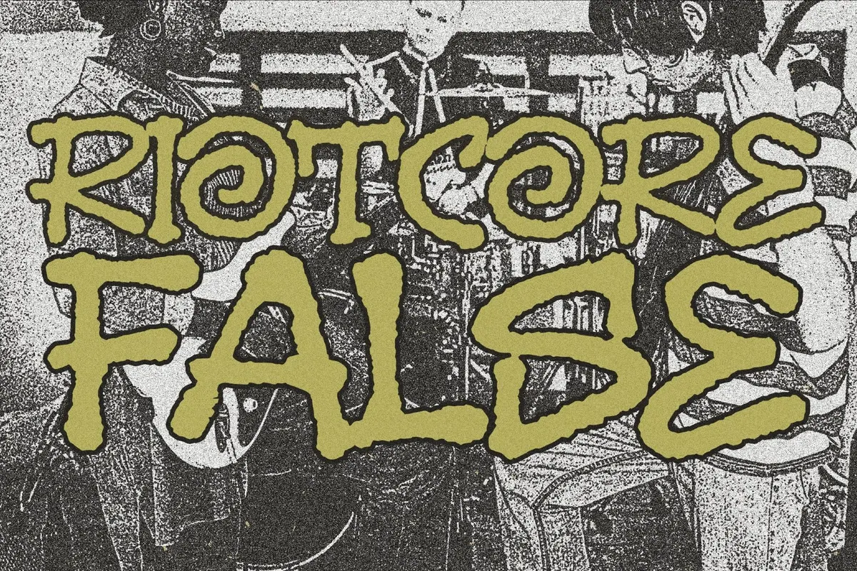 Melbo – Distressed Handwriting Font