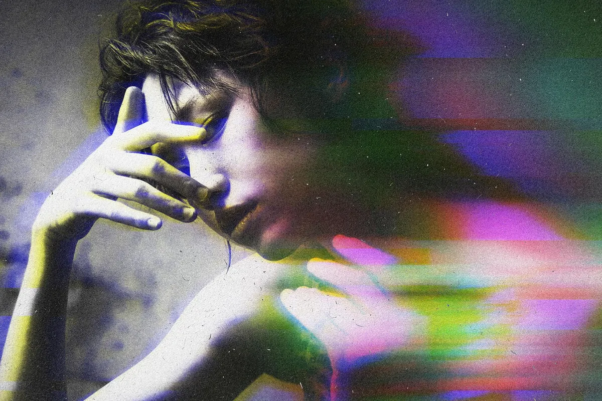Blur Glitch Photo Effect