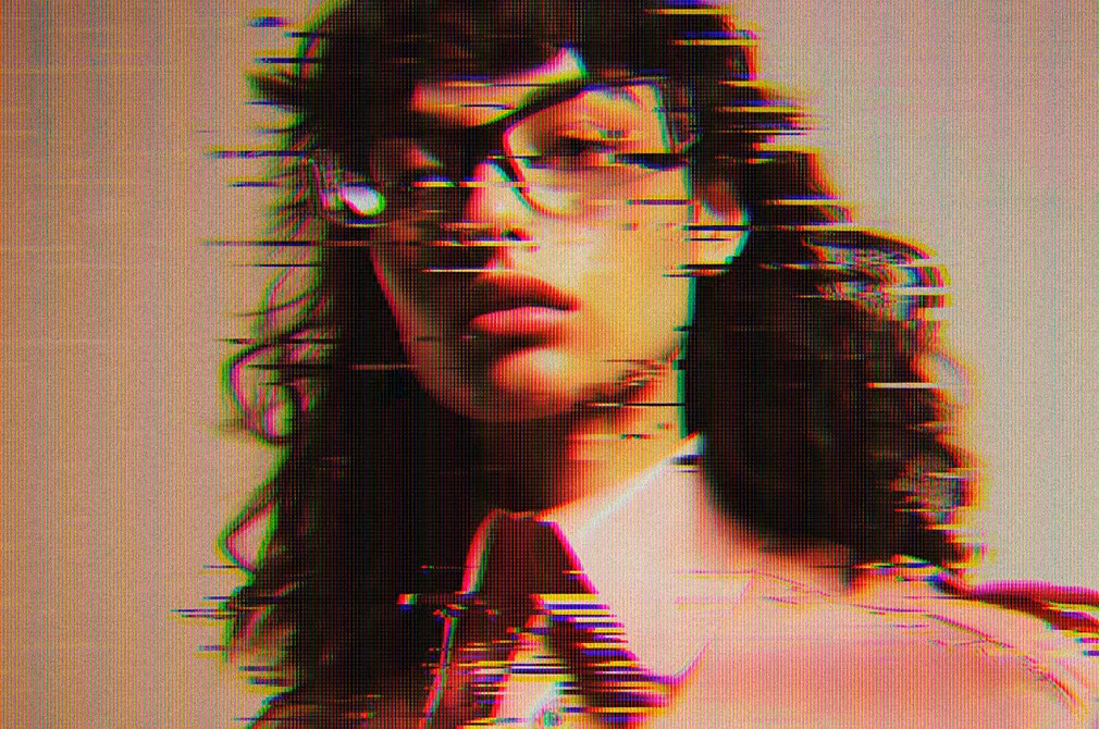 Glitching Screen Photo Effect