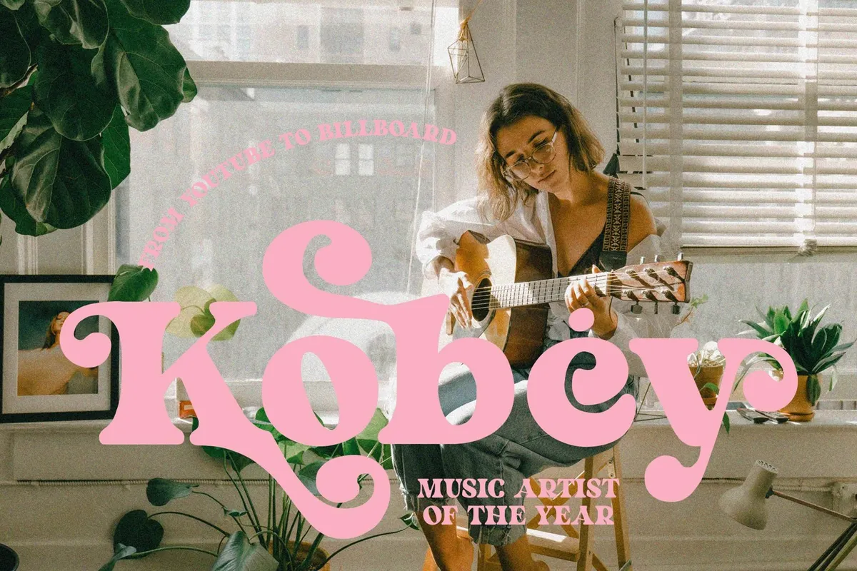 Kerih Moady - Retro Groovy Display Font