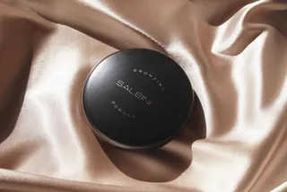 Logo Mockup Bronzing Makeup Powder
