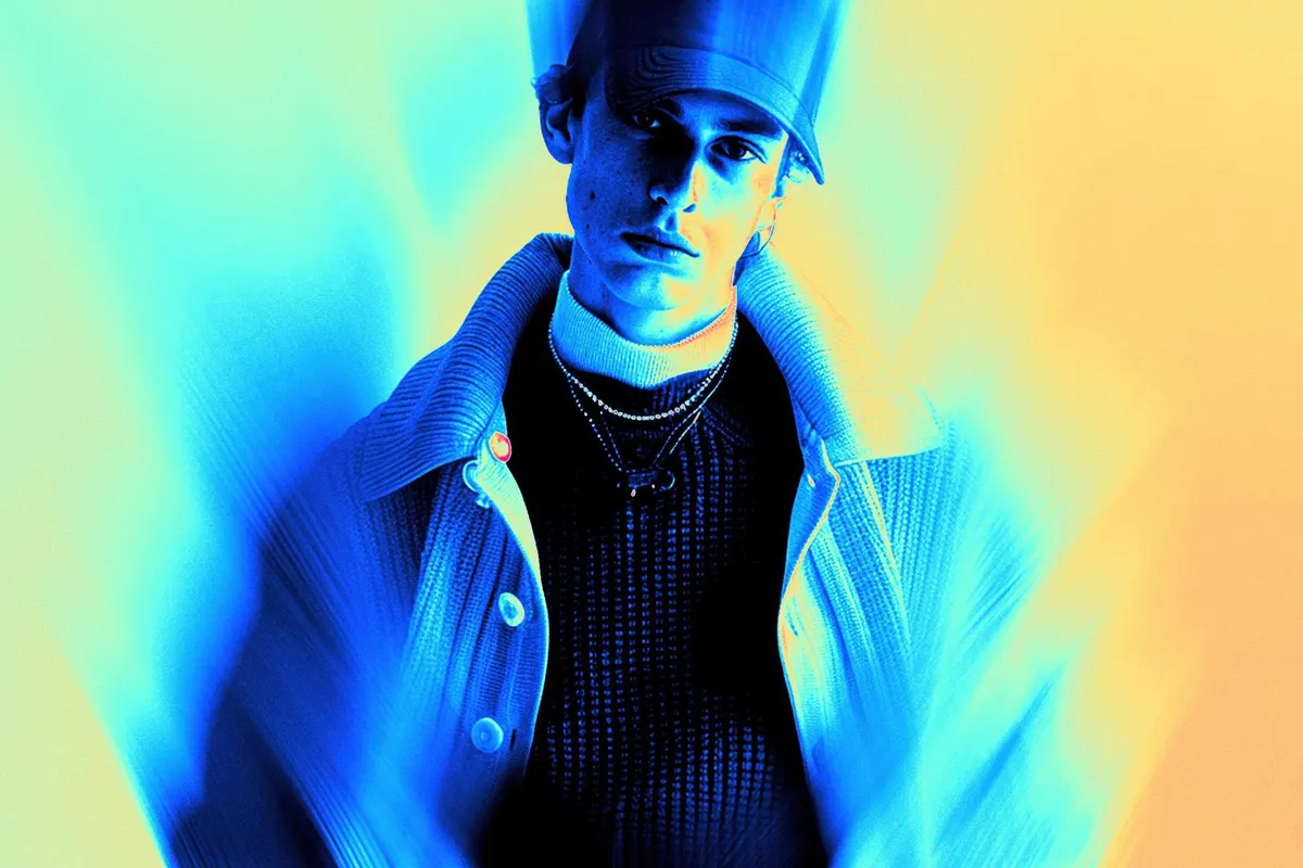 Acid Motion Blur Photo Effect