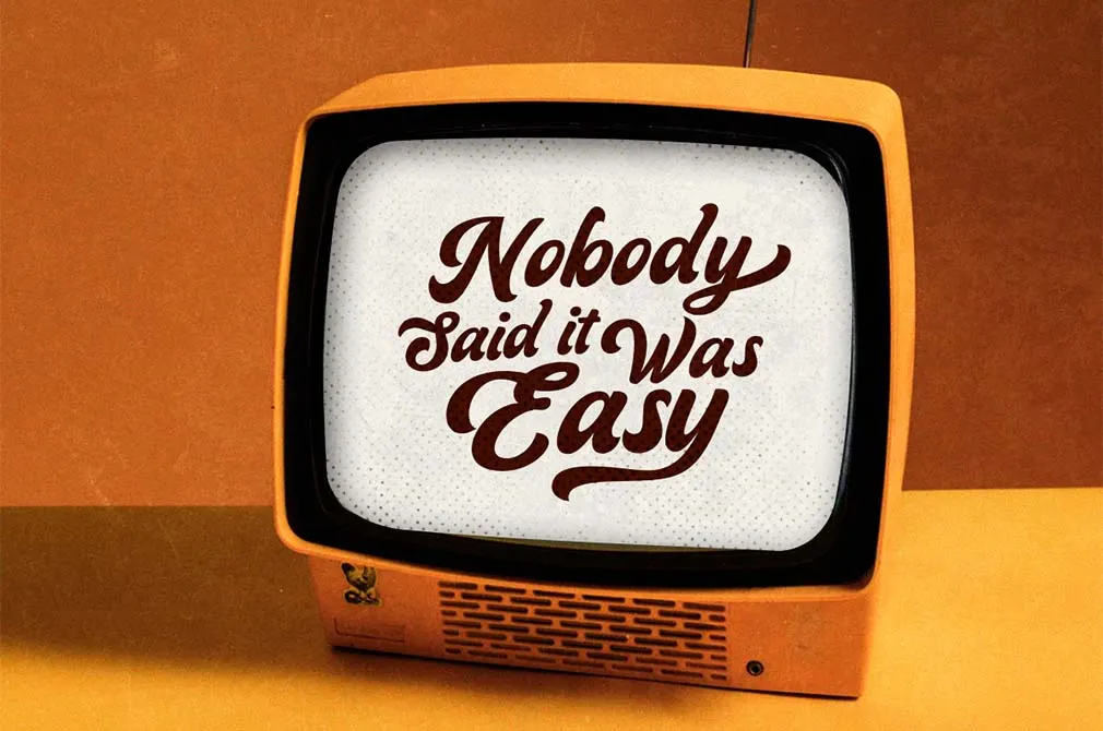 Monde Retro — Vintage Bold Font