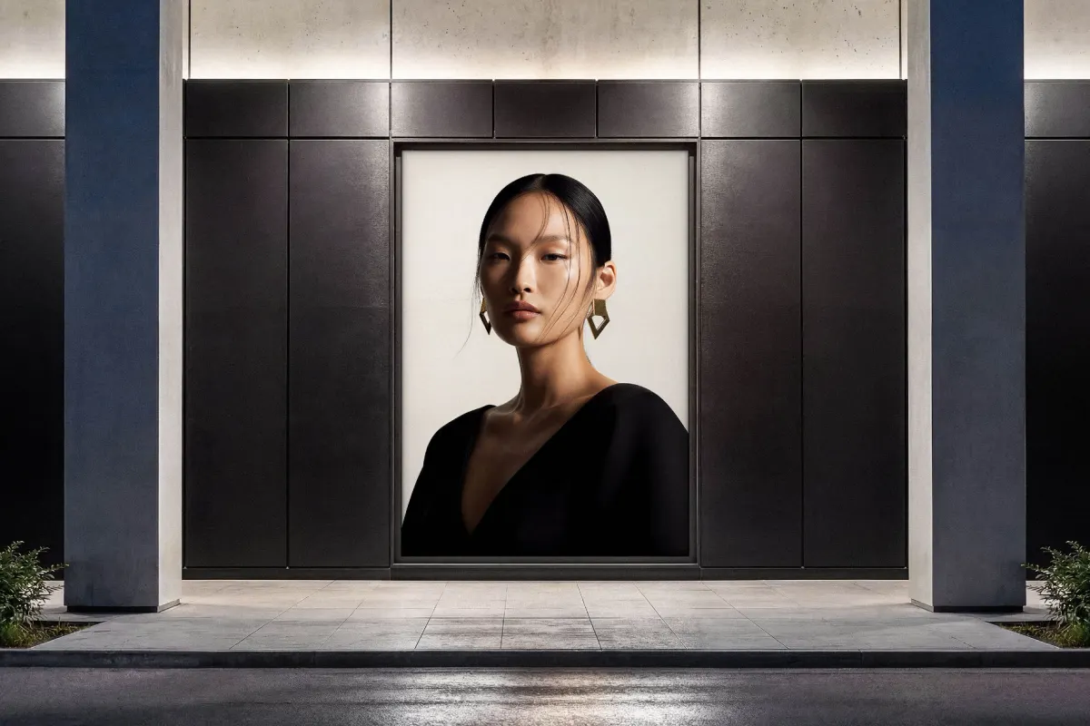 Outdoor Lightbox Poster Mockup