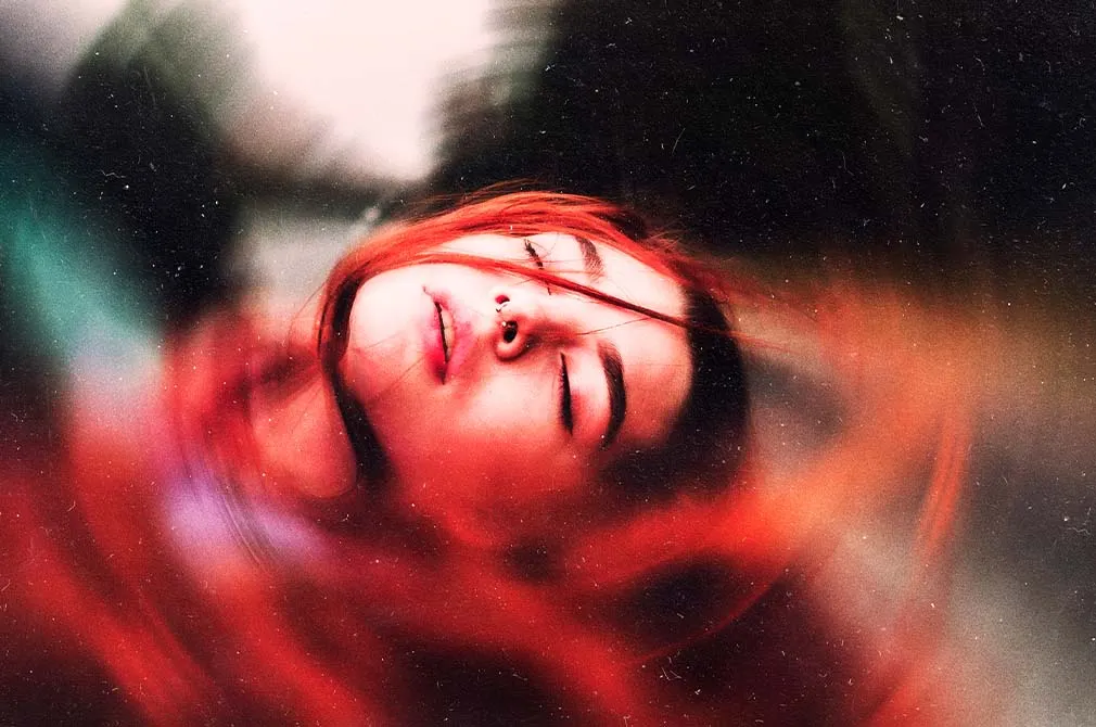 Spinning Blurred Photo Effect