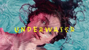Realistic Underwater Photo Effect