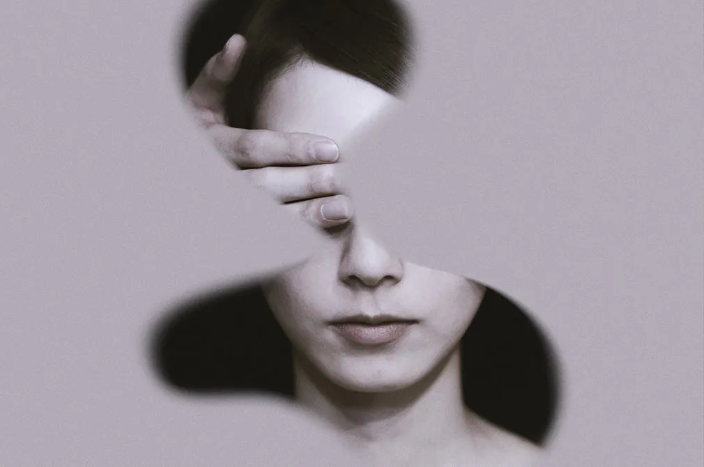 Blurry Shapes Overlay Effect