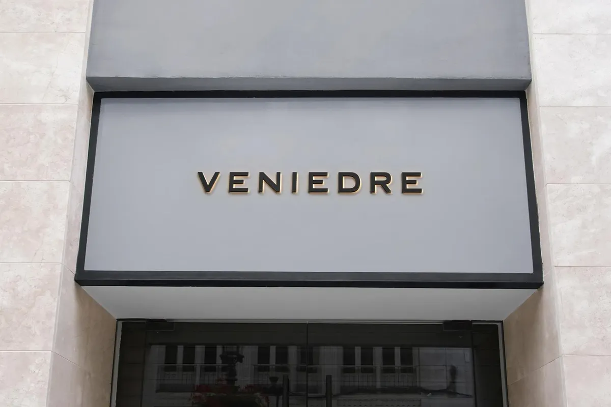Modern Facade Sign Mockup