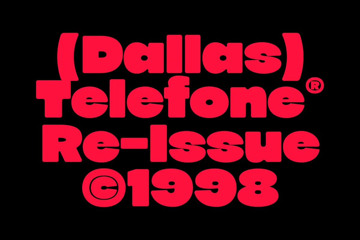 Grovio - Bold Groovy Display Font