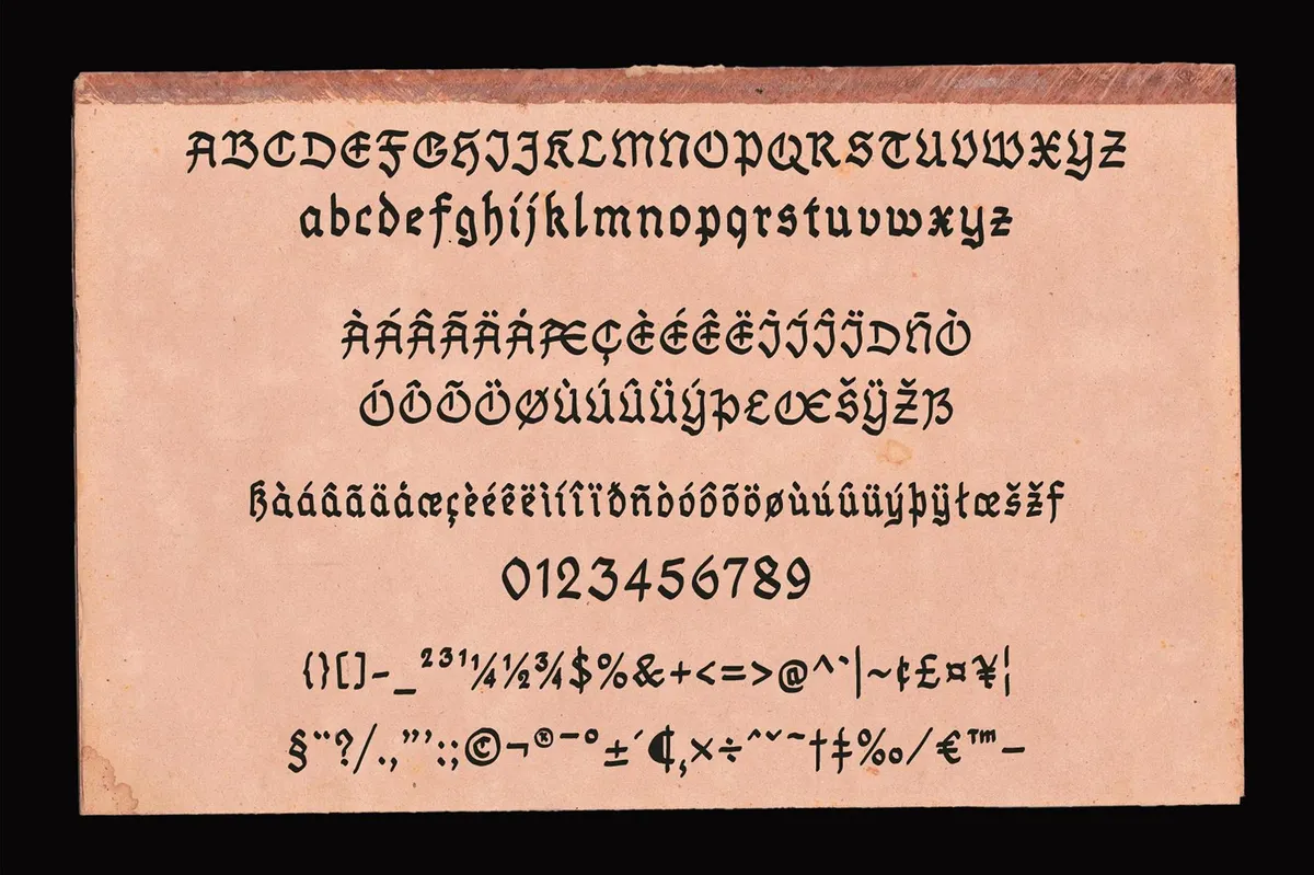 FURIA Hand-Drawn Blackletter Font