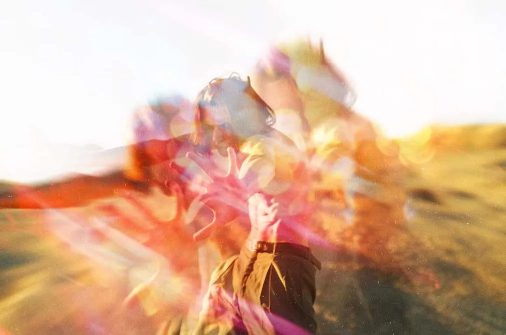 Prism Effect with Light Leak Overlay