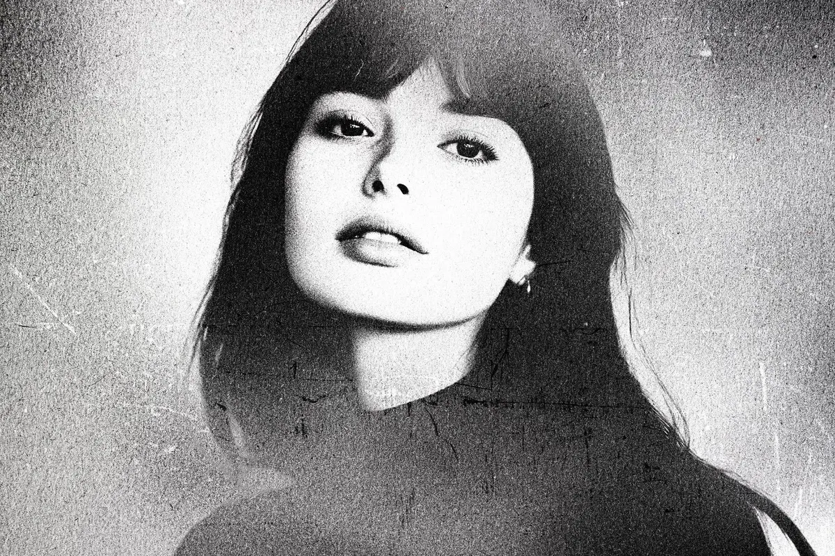 Worn Grunge Photo Effect