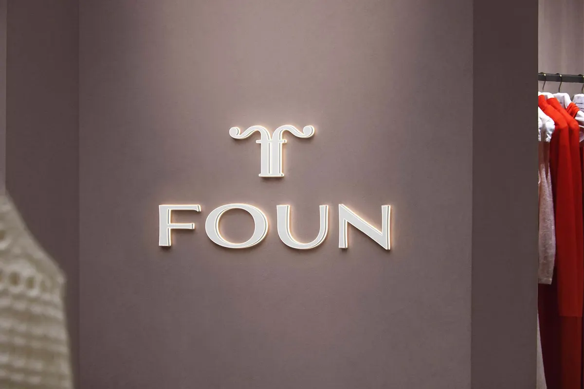 Fashion Store Logo Mockup