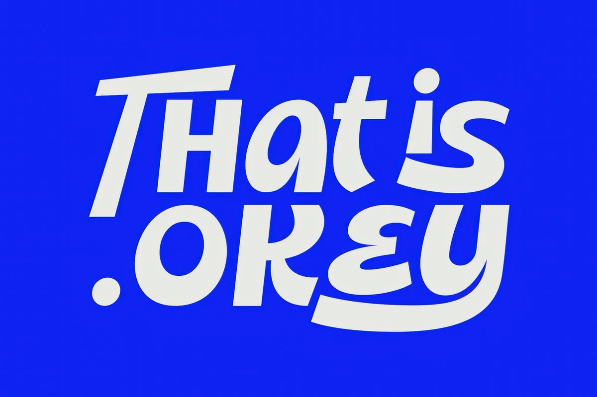Lacotte — Modern Display Font