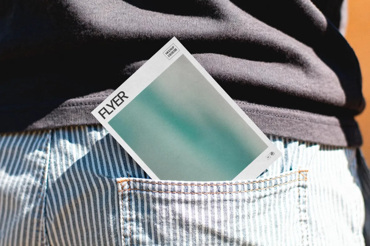 Flyer Mockup in Pocket