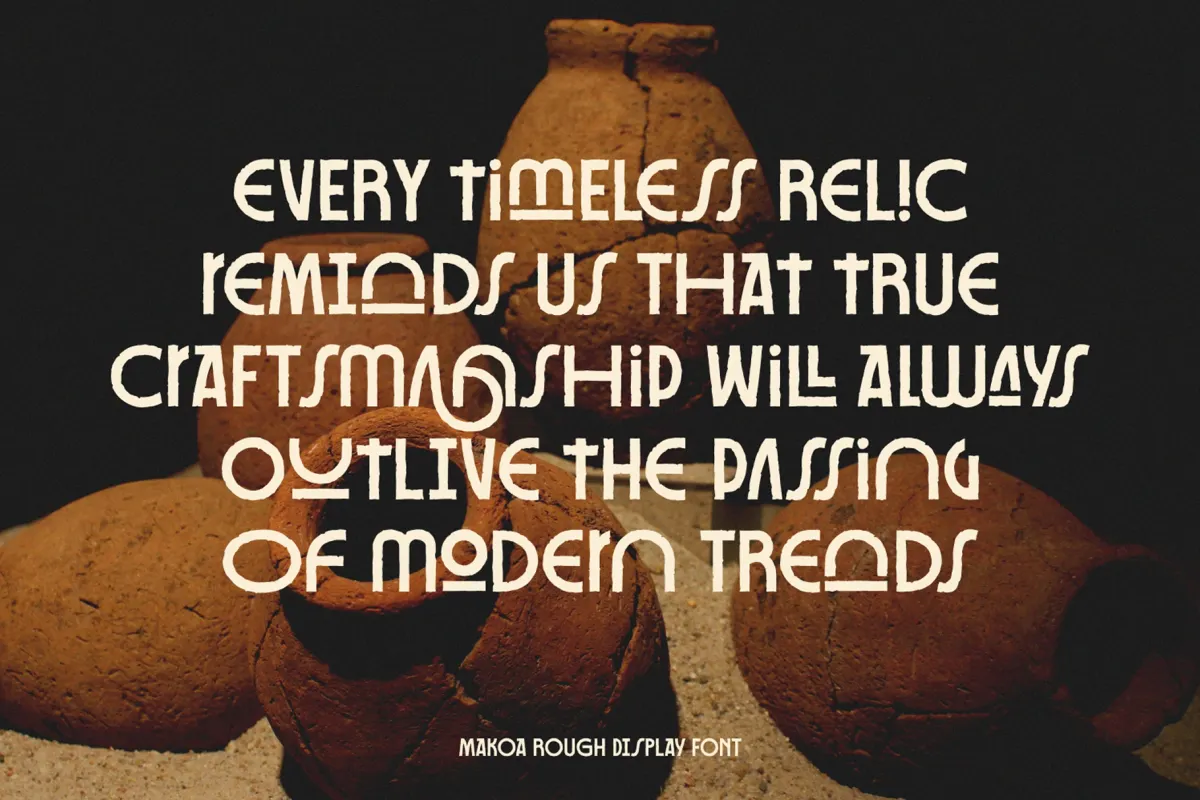 Makura - Rough Artifact Display Font