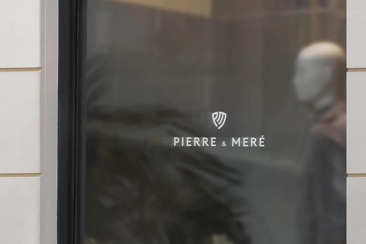 Logo Mockup Window Sign Fashion Store