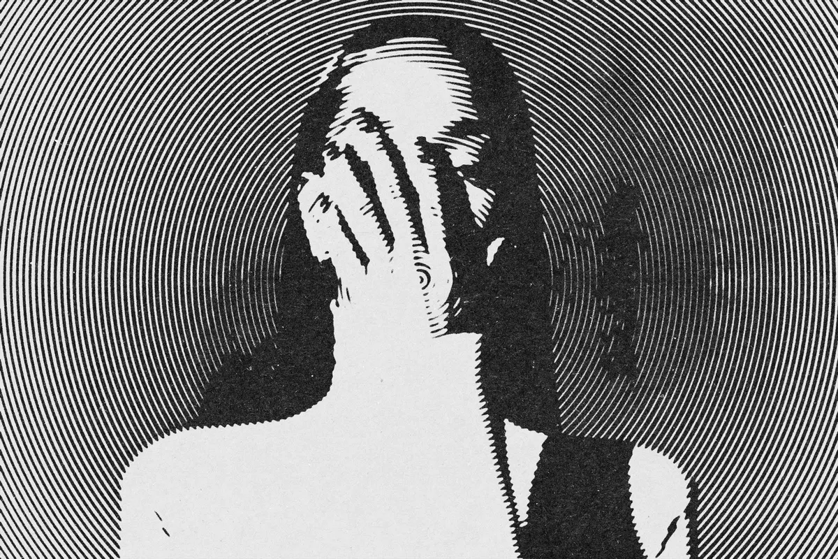 Circular Grunge Halftone Effect