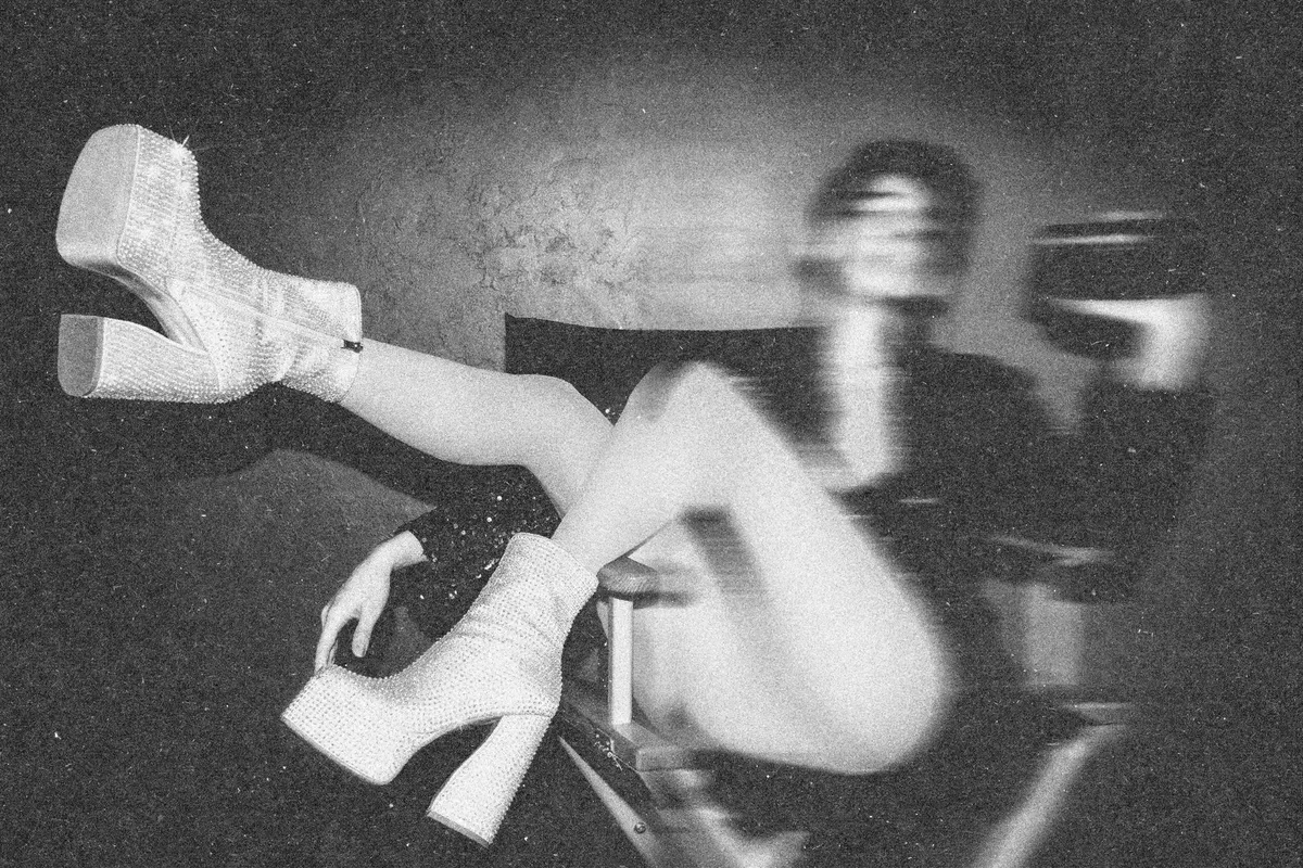 Dusty Motion Photo Effect