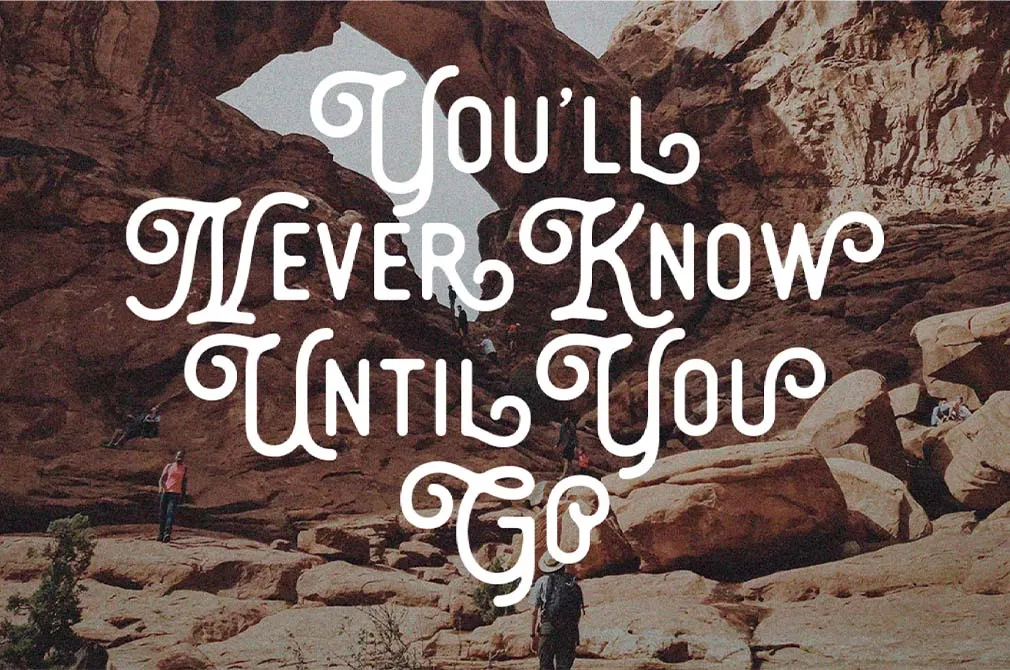 Thourenz — Monoline Vintage Font