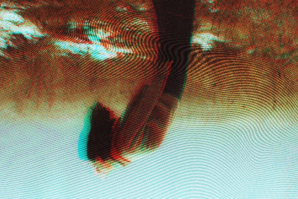 Glitch Screen Photo Effect