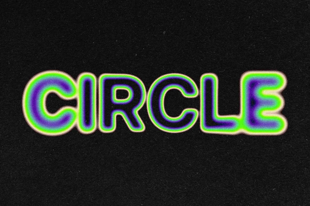 Halftone Blur Text Effect
