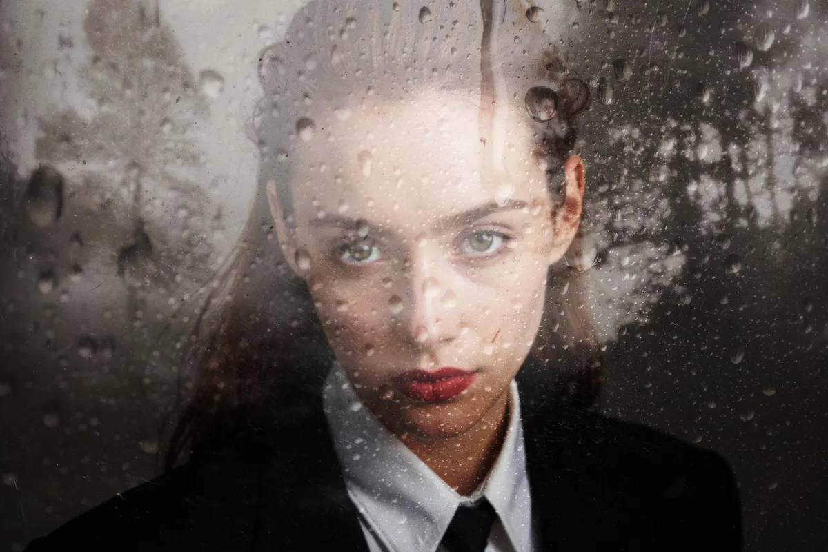 Window Reflection Photo Effect