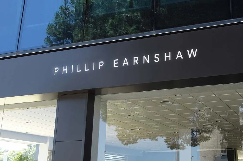 Facade Logo Mockup