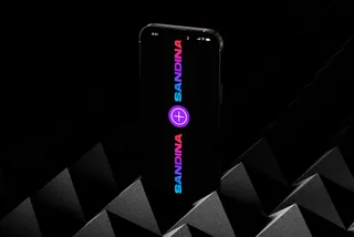 SANDINA iPhone Mockup
