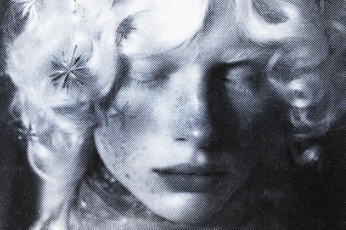 Dotted Paper Card Photo Effect